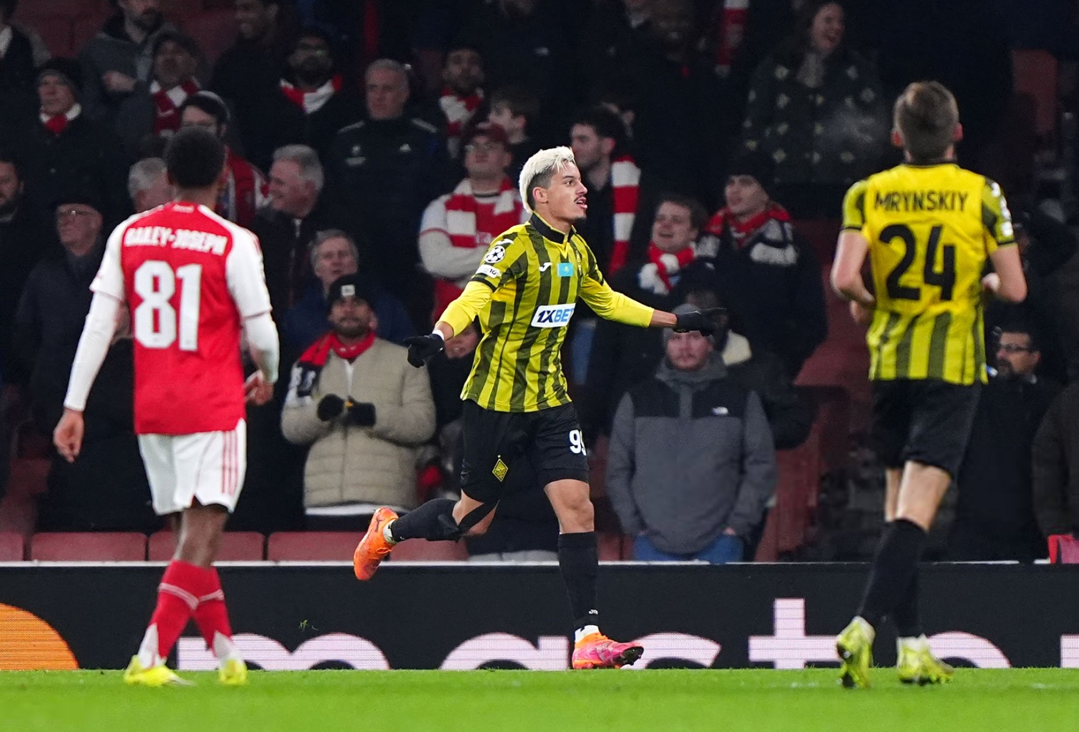 &laquo;Қайрат&raquo; сенсациялық ойын көрсетіп, &laquo;Арсеналдан&raquo; 2:3 есебімен жеңілді