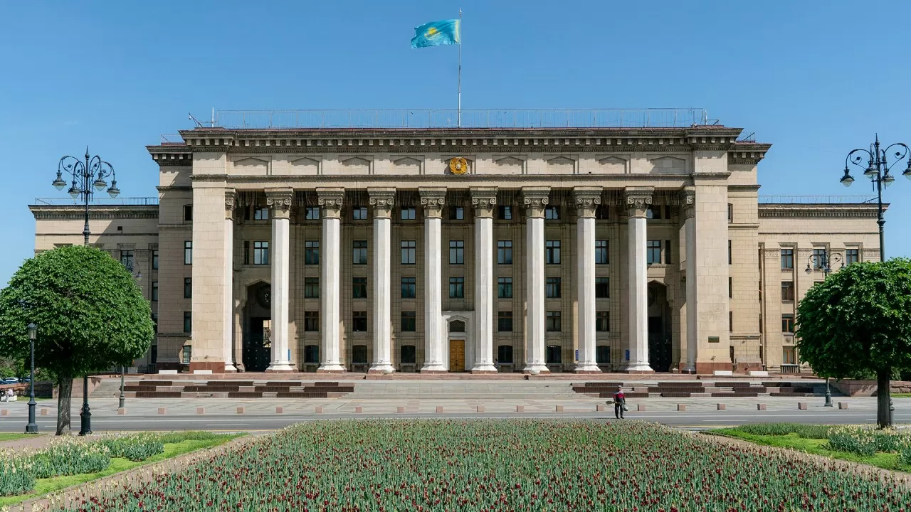 Фонд NNEF передал здание КБТУ в госсобственность