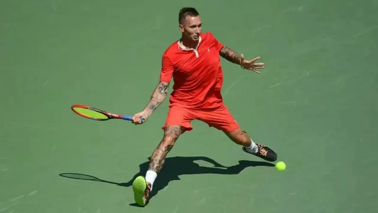 Евсеев в статусе lucky loser успешно стартовал на "Челленджере" в Глазго