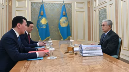 Президент конституциялық реформаға қатысты түсіп жатқан ұсыныстармен танысты