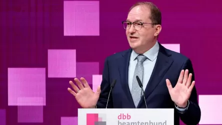 Германия готовит рост зарплат сотням тысяч чиновников 