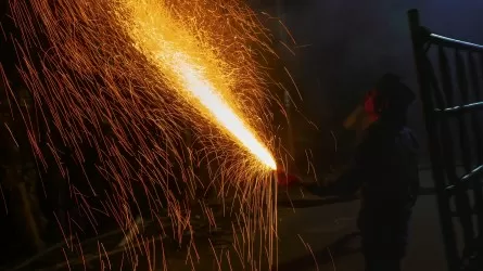 Четыре человека пострадали от пиротехники в новогоднюю ночь в Павлодаре 