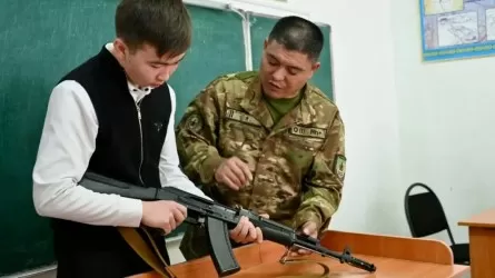 В каких регионах Казахстана проведут военные сборы для школьников 