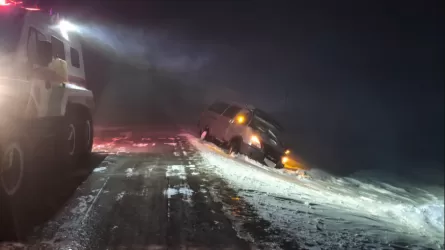 За ночь спасатели пришли на помощь в трех ДТП в СКО 