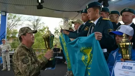 Казахстан отмечает День офицеров-воспитателей 19 января  