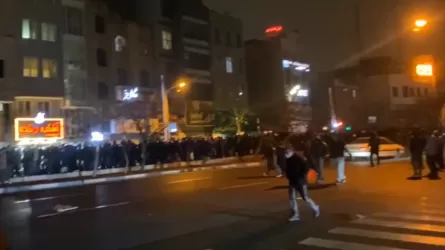 Власти Ирана заявили о подавлении протестов 