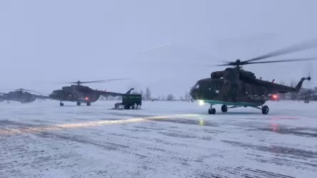 Казахстанские военные экипажи отрабатывают воздушные удары 