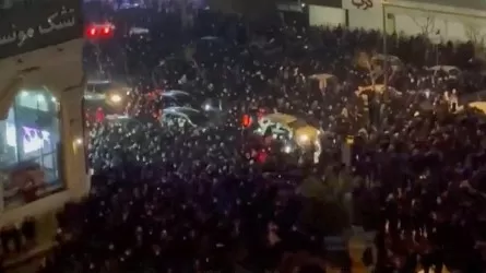 Иран билігі наразылықтар кезінде шамамен 2000 адамның қаза тапқанын мойындады