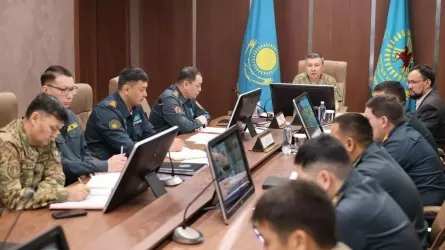 Гвардейцам Казахстана разрешили бесплатный проезд поездом 