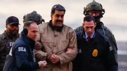 Швейцария заморозила активы Мадуро 