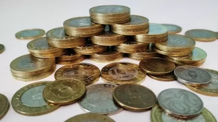 Тенге слегка укрепился на торгах KASE 