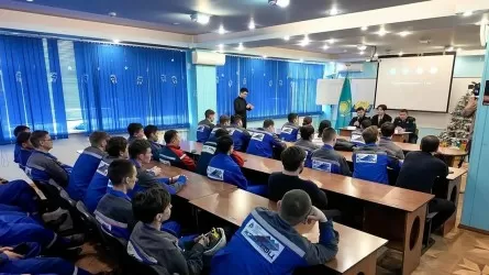 Өскеменде жұмысшы жастармен құқық бұзушылықтардың алдын алу бағытында профилактикалық кездесулер өтуде