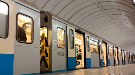 Итоги алматинского метро: пассажиров больше, а денег не очень