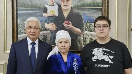 Иманғали Тасмағамбетов Асанәлі Әшімовтың отбасына көңіл айтты
