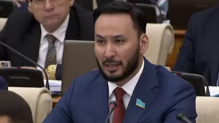 Айдарбек Ходжаназаров назвал конституционную реформу шансом для молодежи 