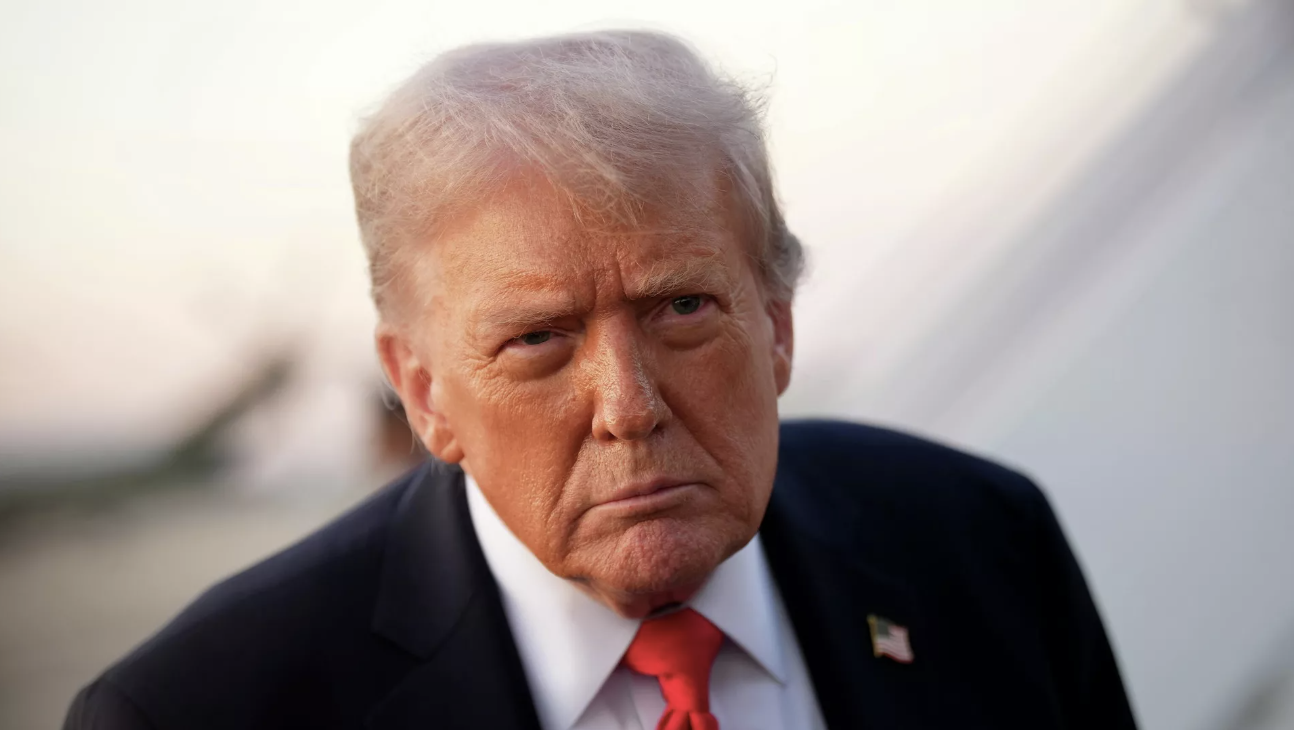 Трамп Оңтүстік Кореядан келетін тауарларға 25% тариф енгізді