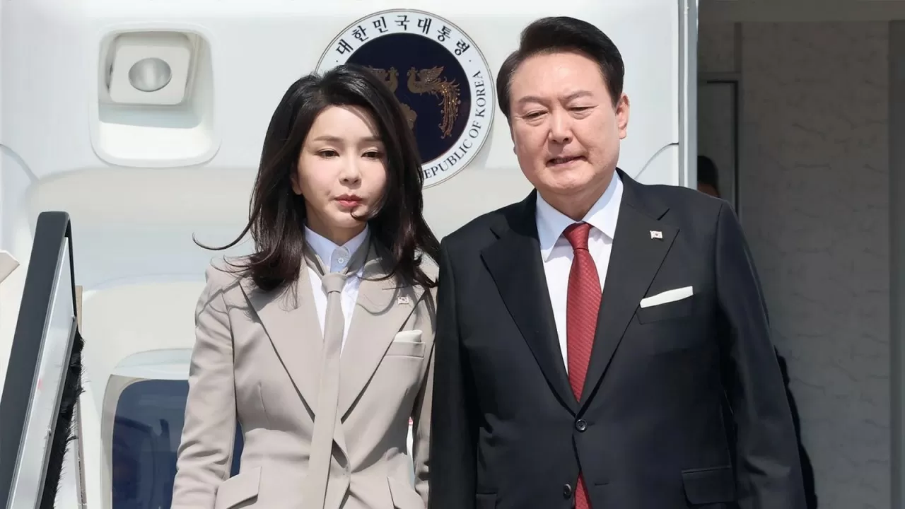 Оңтүстік Кореяның бұрынғы бірінші ханымы сотталды