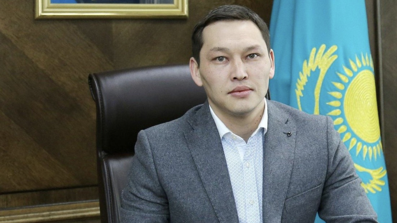"Нұр Отанның" бұрынғы идеологы Боқаев қыруар қаржыны жымқырды деп айыпталып жатыр