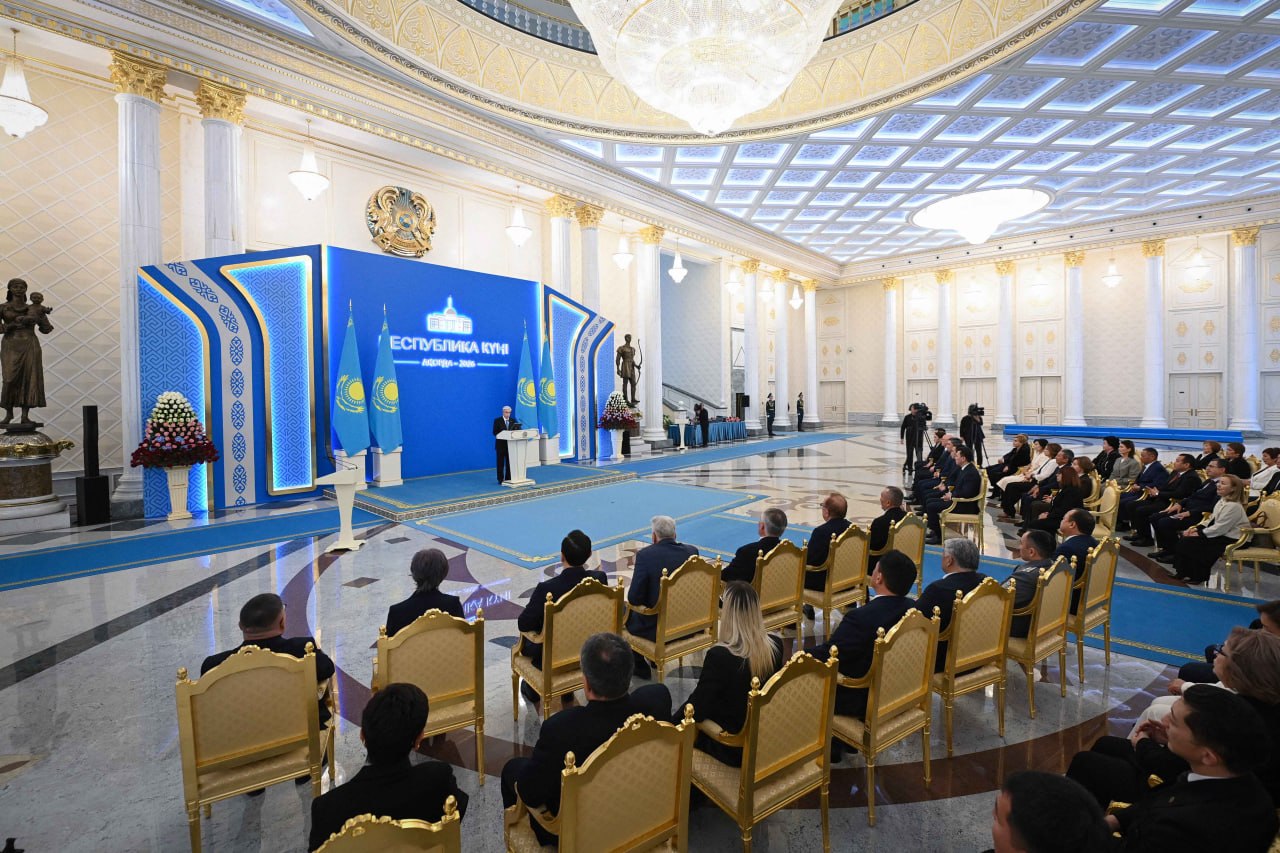Қазіргідей құбылмалы әрі бәсекеге толы заманда бей-жай, бейқам отыруға мүлдем болмайды &ndash; Президент