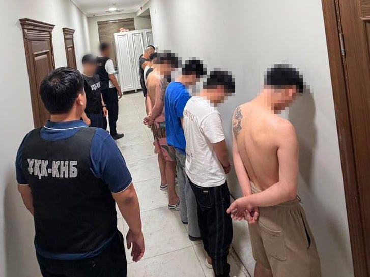 Следы вели за границу: что нашли у 13 граждан Китая в Казахстане