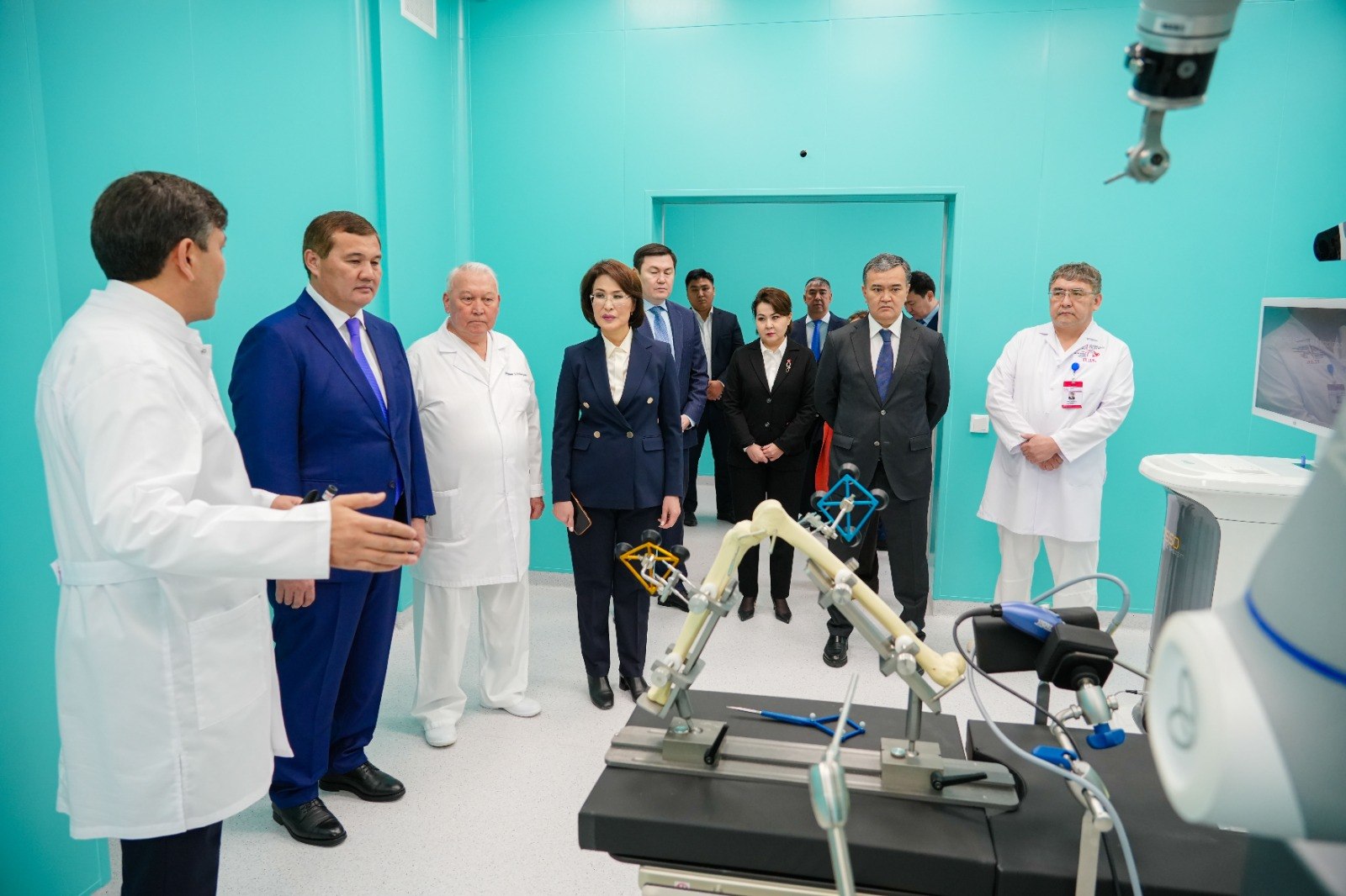 Нұрлыбек Нәлібаев Астананың медициналық инфрақұрылымын дамыту жобаларымен танысты