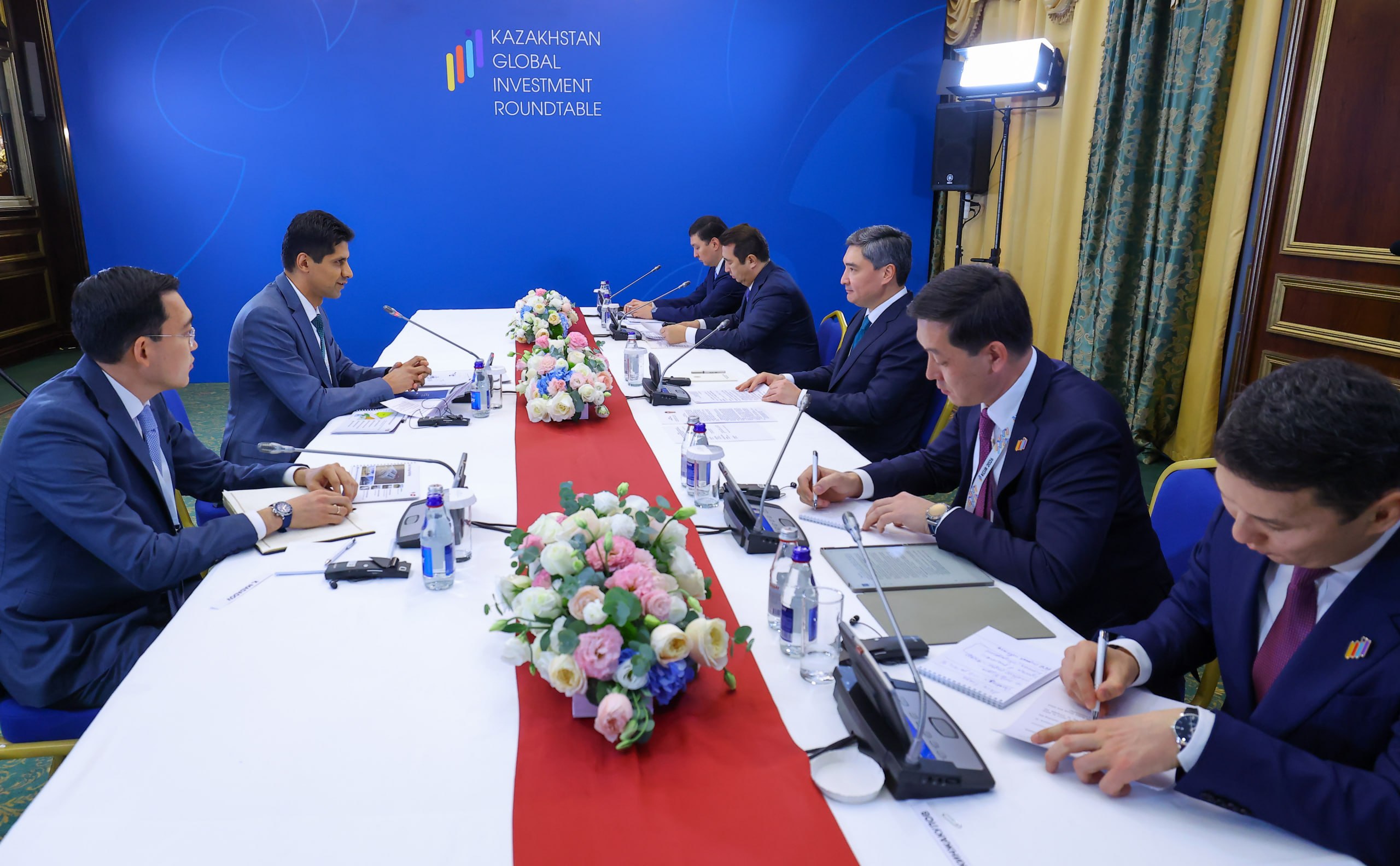 Елде ірімшік зауыты салынып, спутник өндірісі жолға қойылуы мүмкін