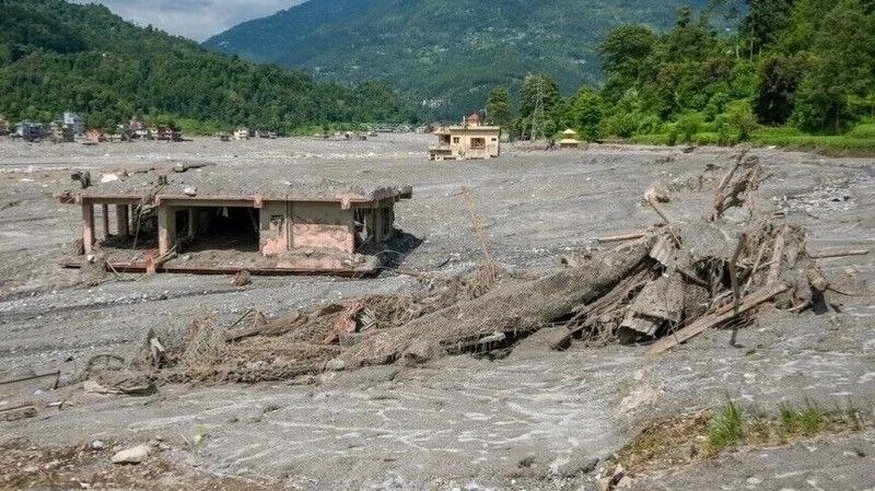 Поиски в Непале завершены, две гражданки Казахстана все еще не найдены