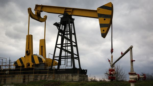 Әлемдік нарықта мұнай бағасы құбылды