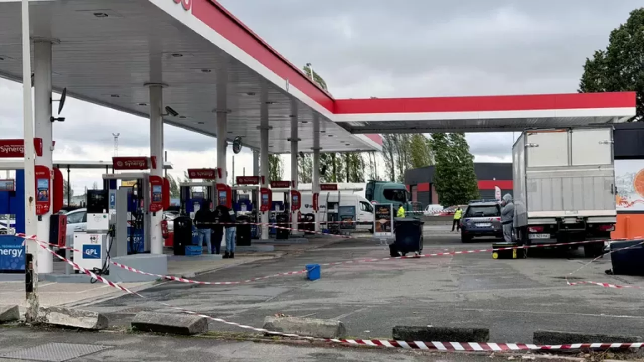 Во Франции мужчина стрелял в прохожих