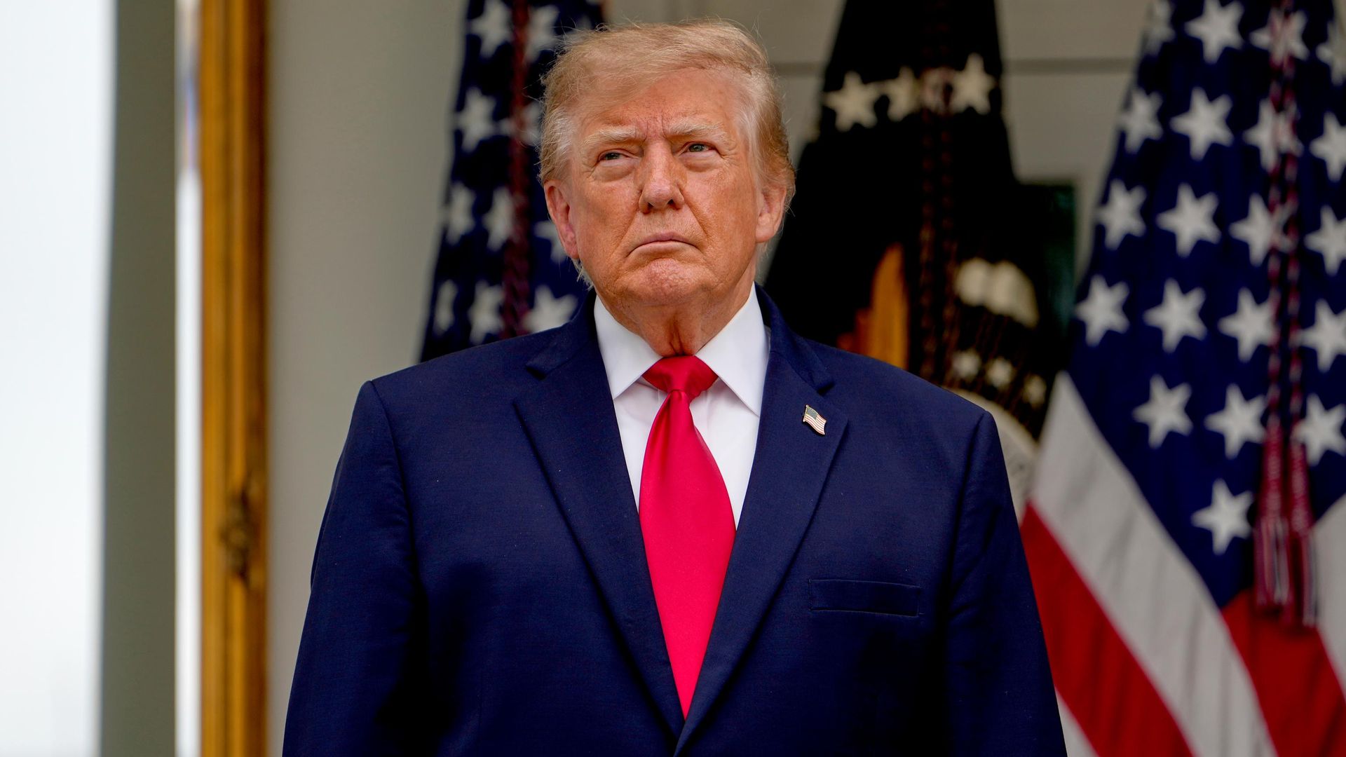 "Ұлы тоқырау қайталанады": Трамп сайлау алдында америкалықтардың үрейін ұшырды