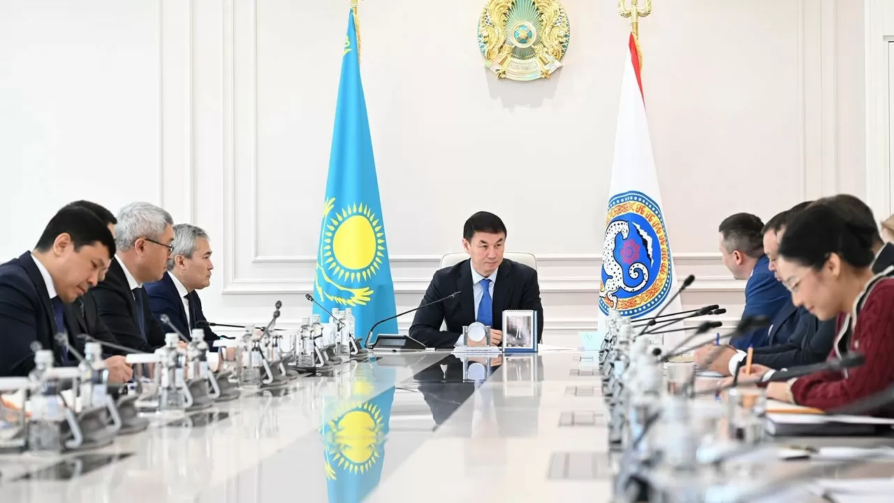 Дархан Сатыбалды поручил усилить контроль за реализацией инфраструктурных проектов Алматы
