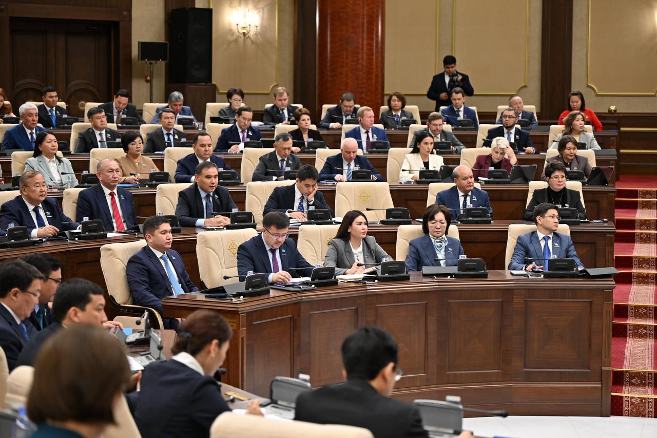 Құрылтайда 3 жылдық бюджет жобасы қаралды