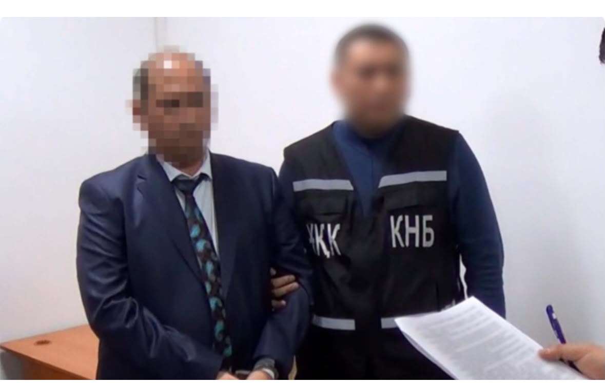 Қазалы аудандық сотының экс-төрағасы мен судья 9 жылға сотталды