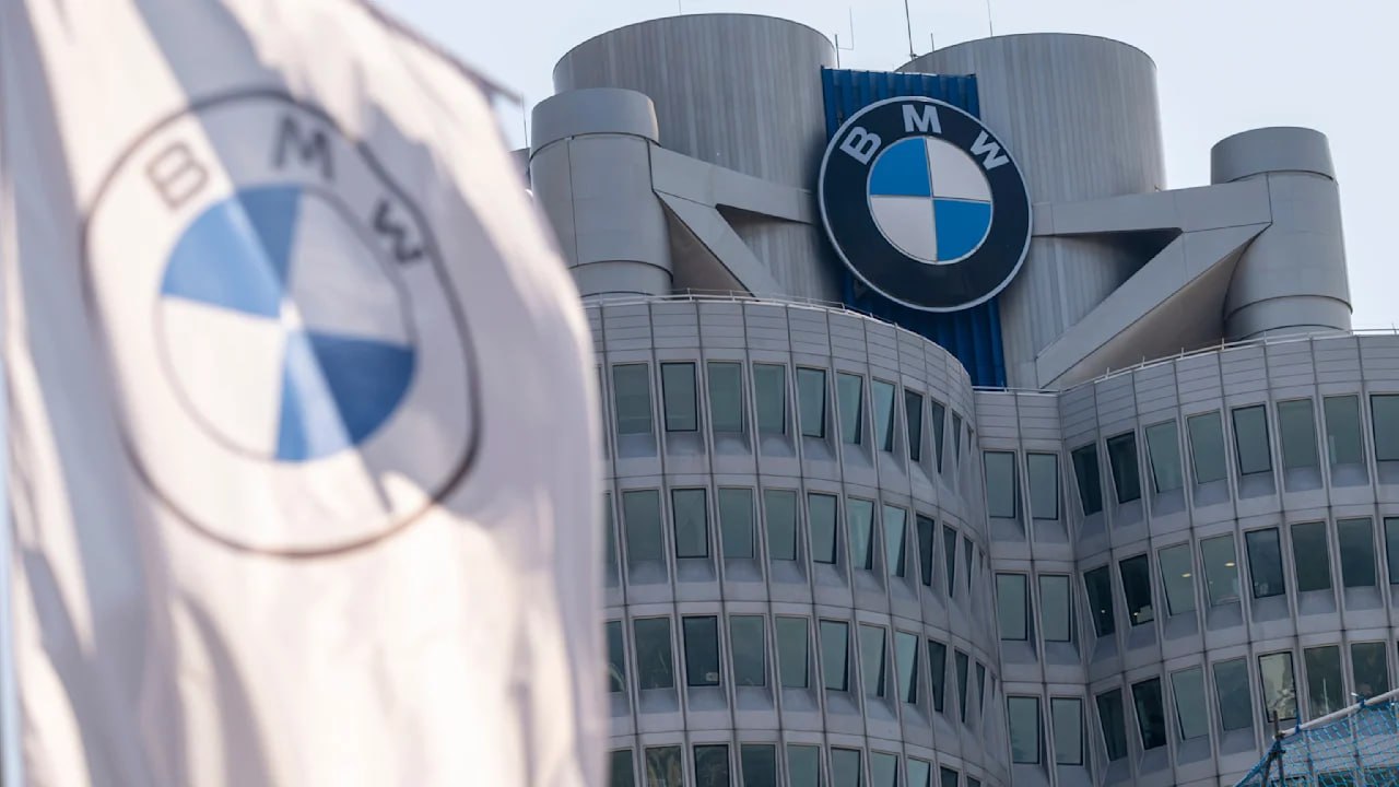 BMW қызметкерлеріне жұмыстан кеткені үшін 650 мың еуроға дейін төлемек