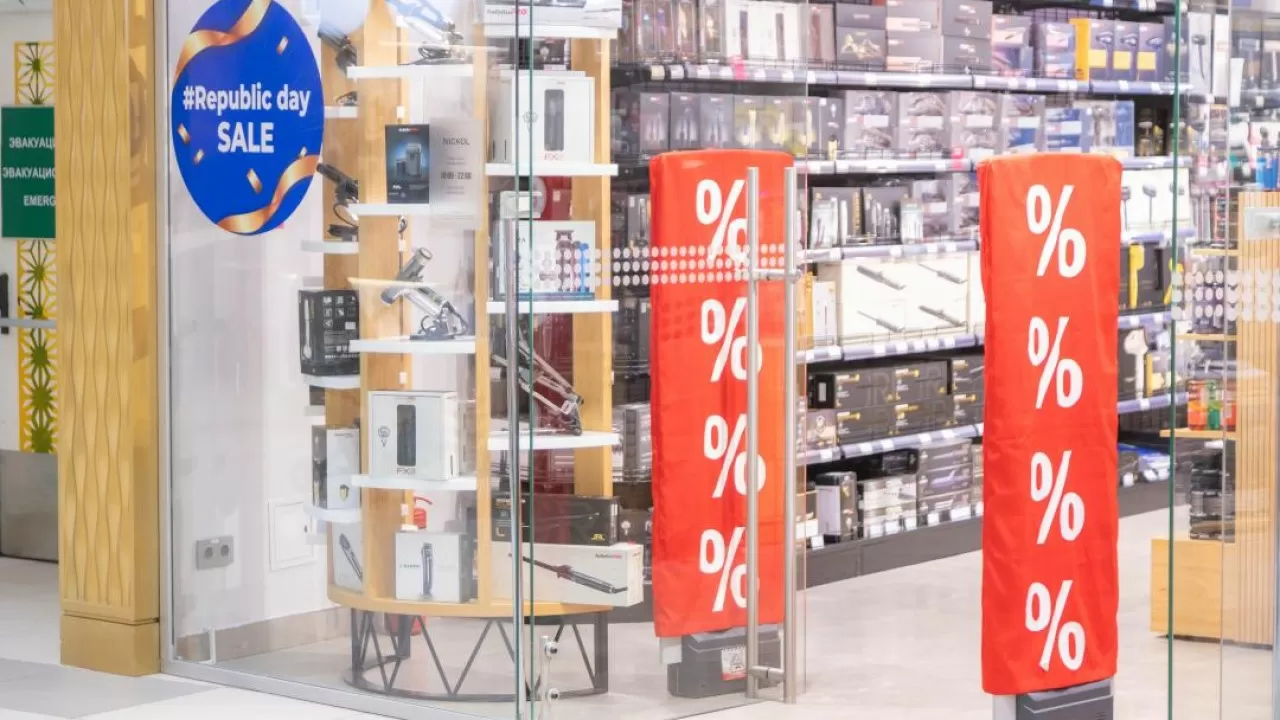 К распродажам со скидками до 50% подключились 650 магазинов Казахстана 
