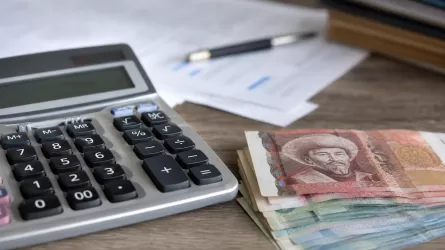 Увеличить необлагаемую налогом часть зарплаты планируют в соседней с РК стране 