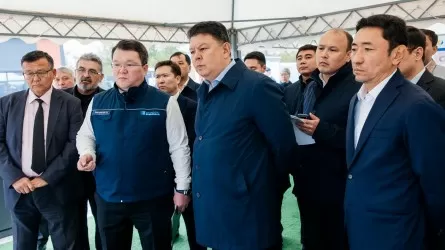 Бозумбаев потребовал не откладывать инфраструктурные проблемы Атырау