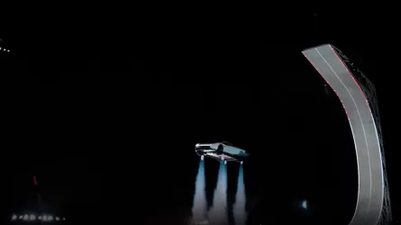 Tesla показала &laquo;летающий&raquo; электрокар