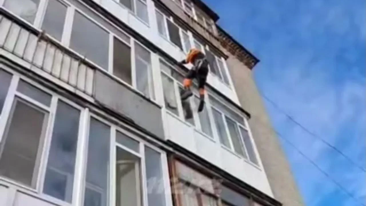 Көкшетауда 93 жастағы ер адам мен 89 жастағы әйелге көмек көрсетілді