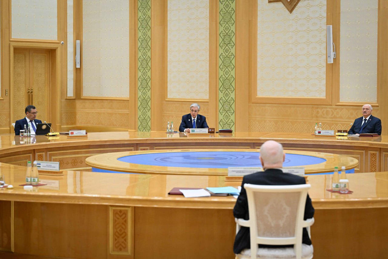 &laquo;Қолдан жасалған кедергілерден арылған жөн&raquo;: Президент ТМД елдерімен сауда туралы айтты
