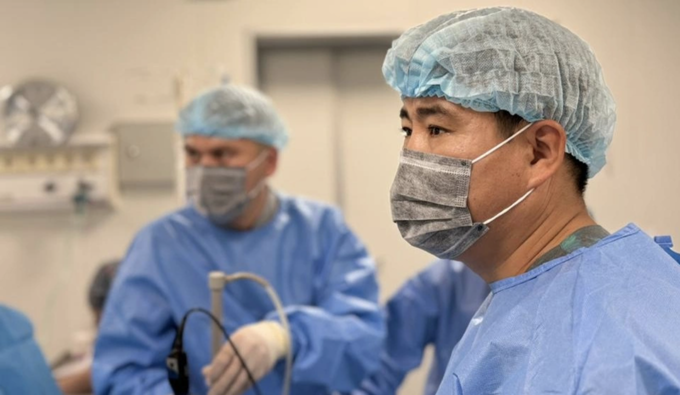 Түркістанда науқастың қуығынан 80 тас алынды