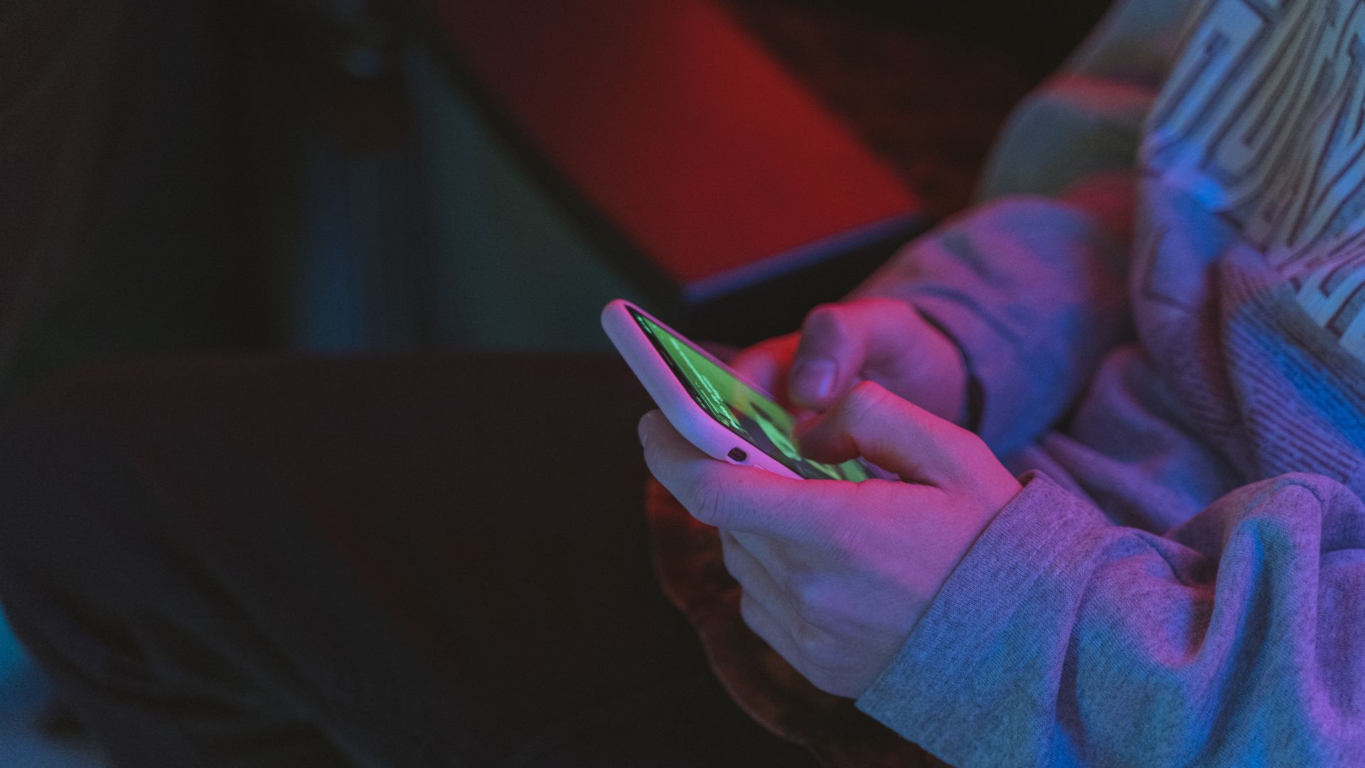 Алматыда жаңа Конституцияға қатысты фейк таратқан тұрғын жазаланды