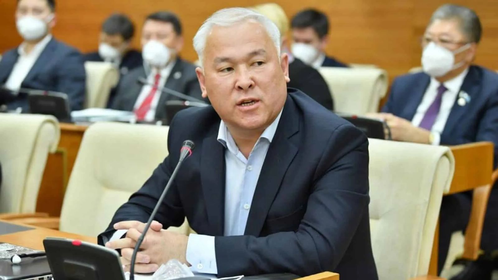 "Аспирин", "Анальгин": Депутат дәріханадан бұрын сұранысқа ие болған арзан дәрілер жоғалғанын айтты