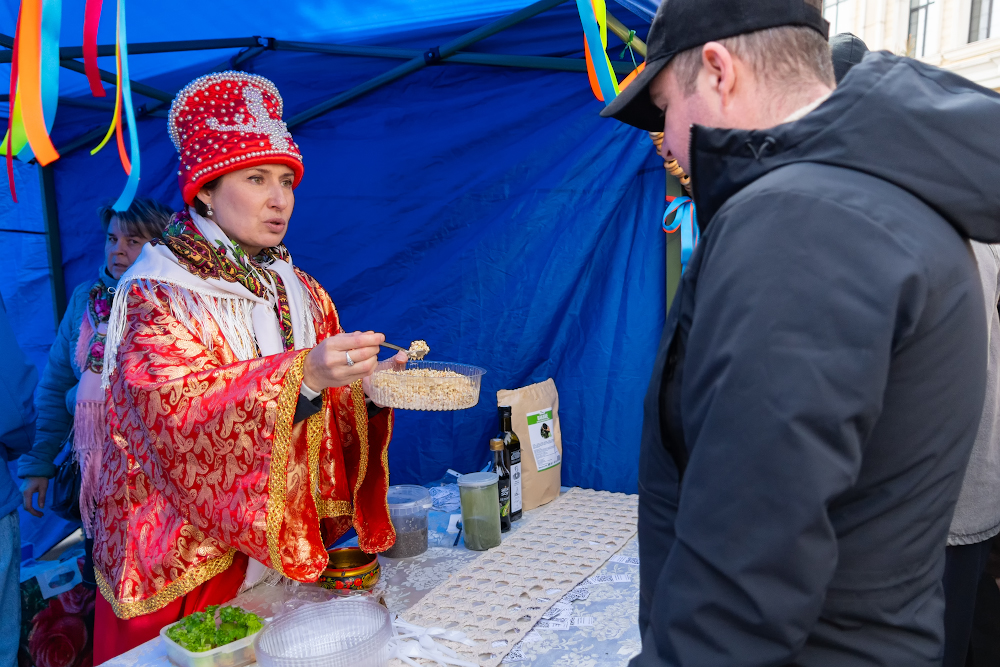 Жители Казахстана проводили зиму