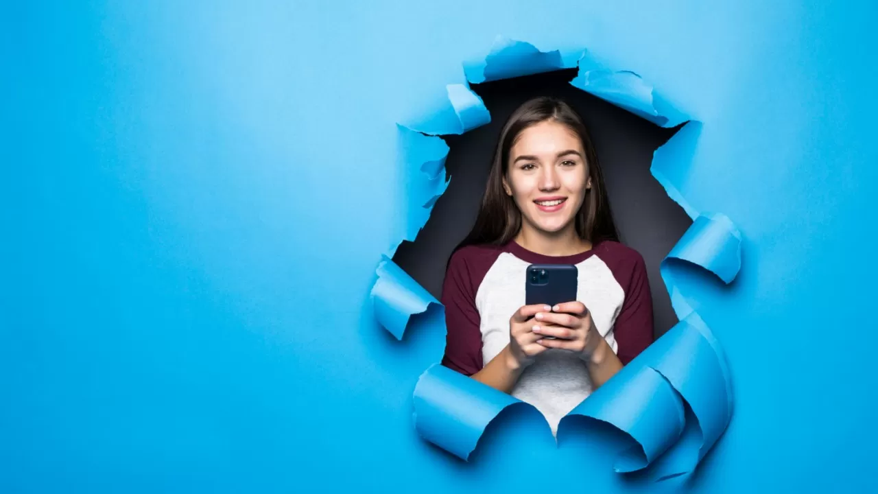 Офис Роскомнадзора в Москве символически &ldquo;заблокировали&rdquo; из за Telegram