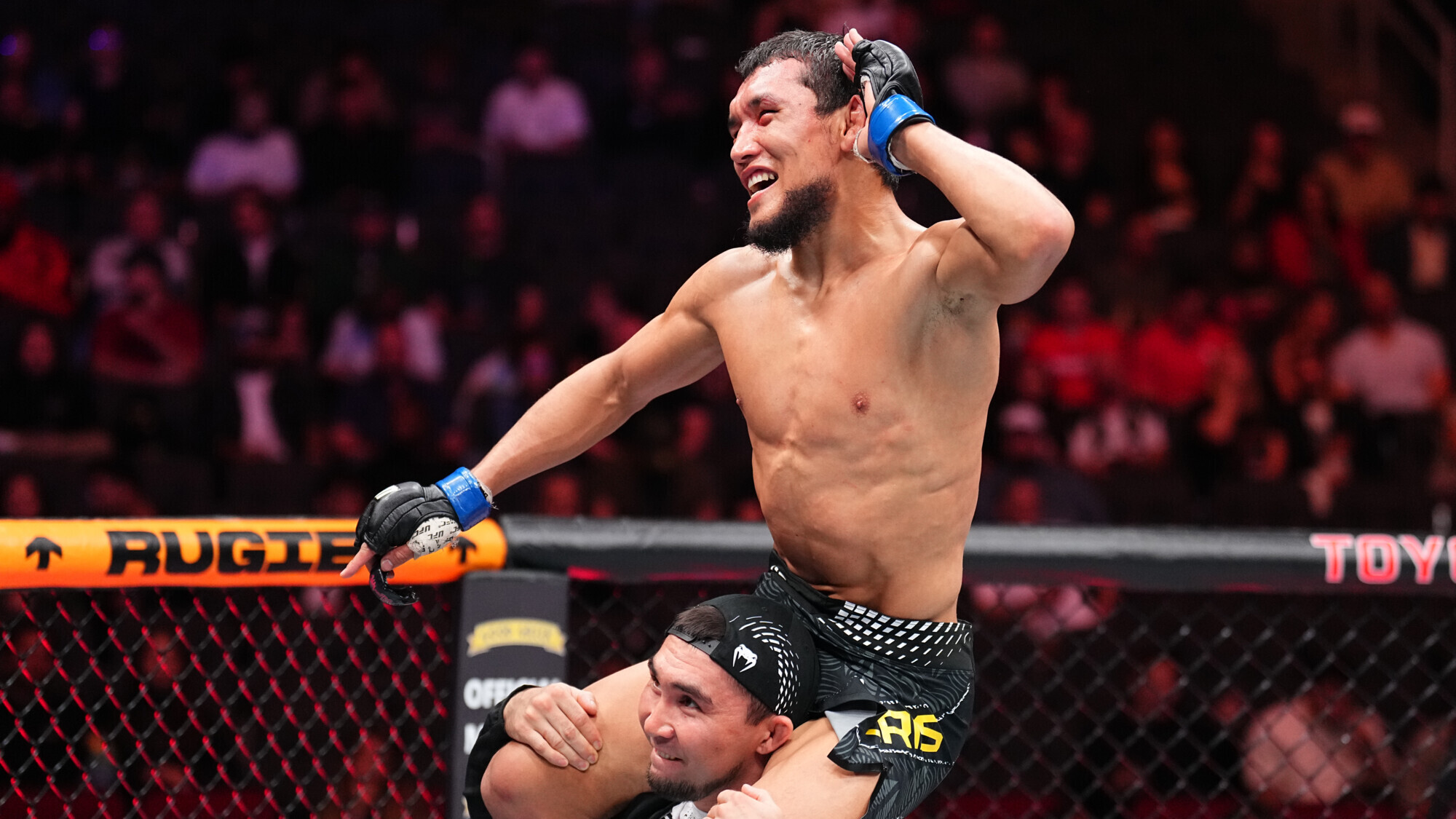 Әліби Ыдырыс UFC-дегі алғашқы жекпе-жегінде жеңіске жетті