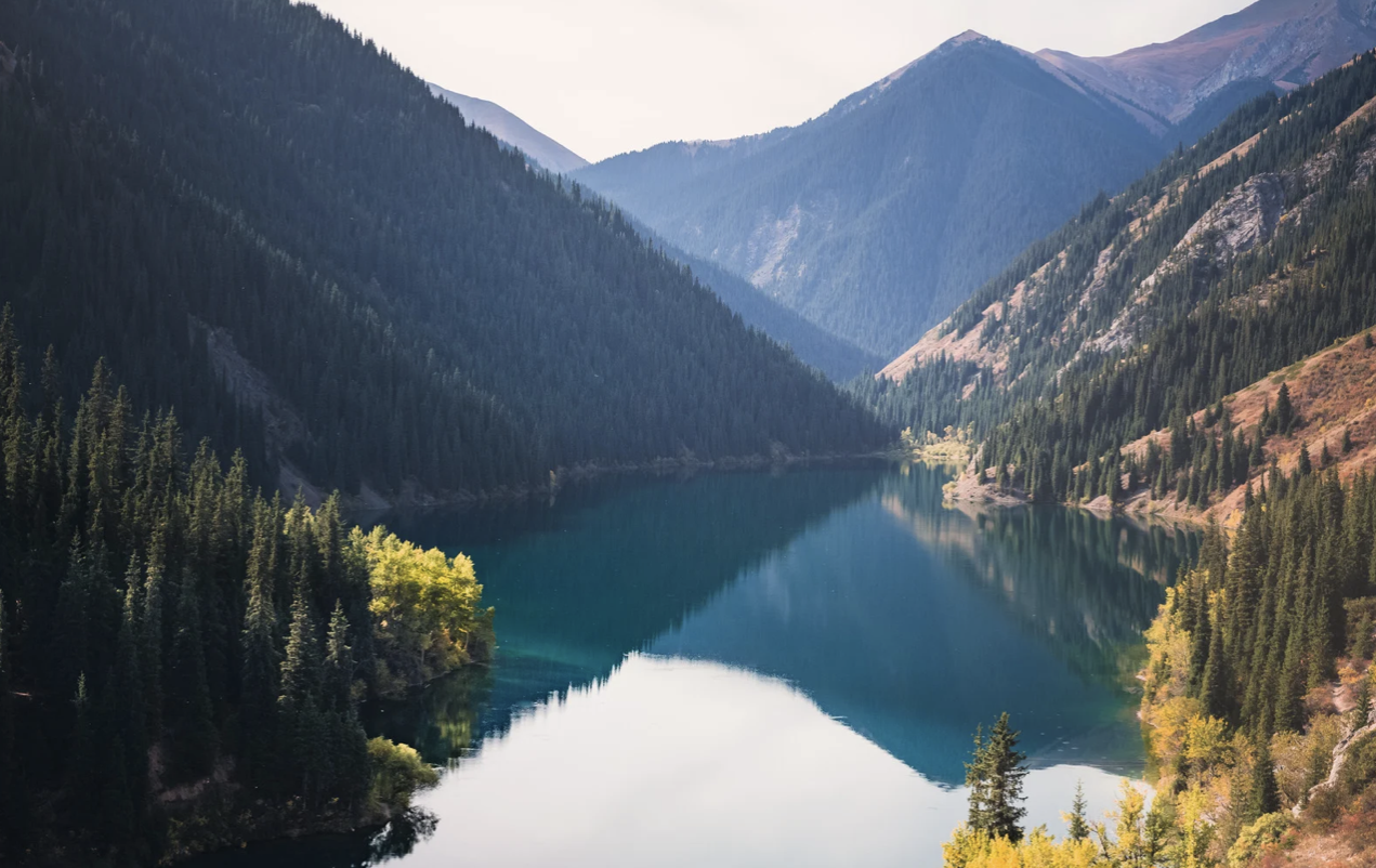 Былтыр Көлсай мен Шарынға 850 мың турист барған