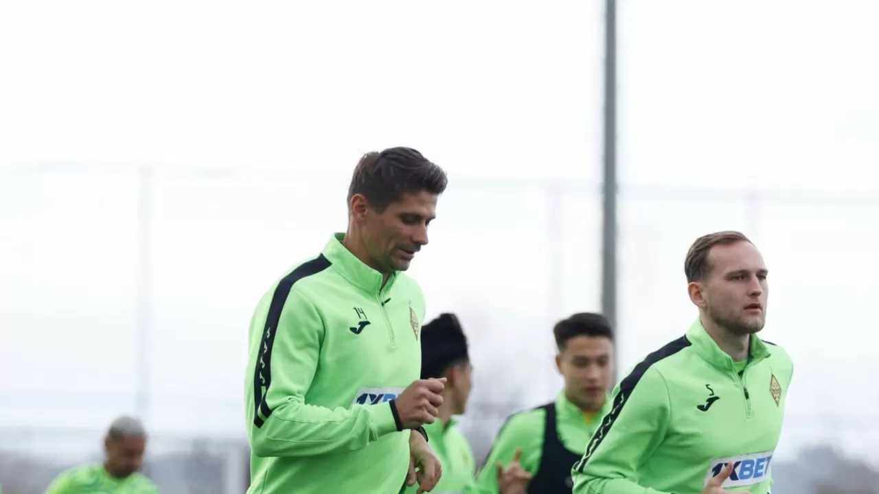 "Қайрат" Белекте "Пахтакормен" тең түсті