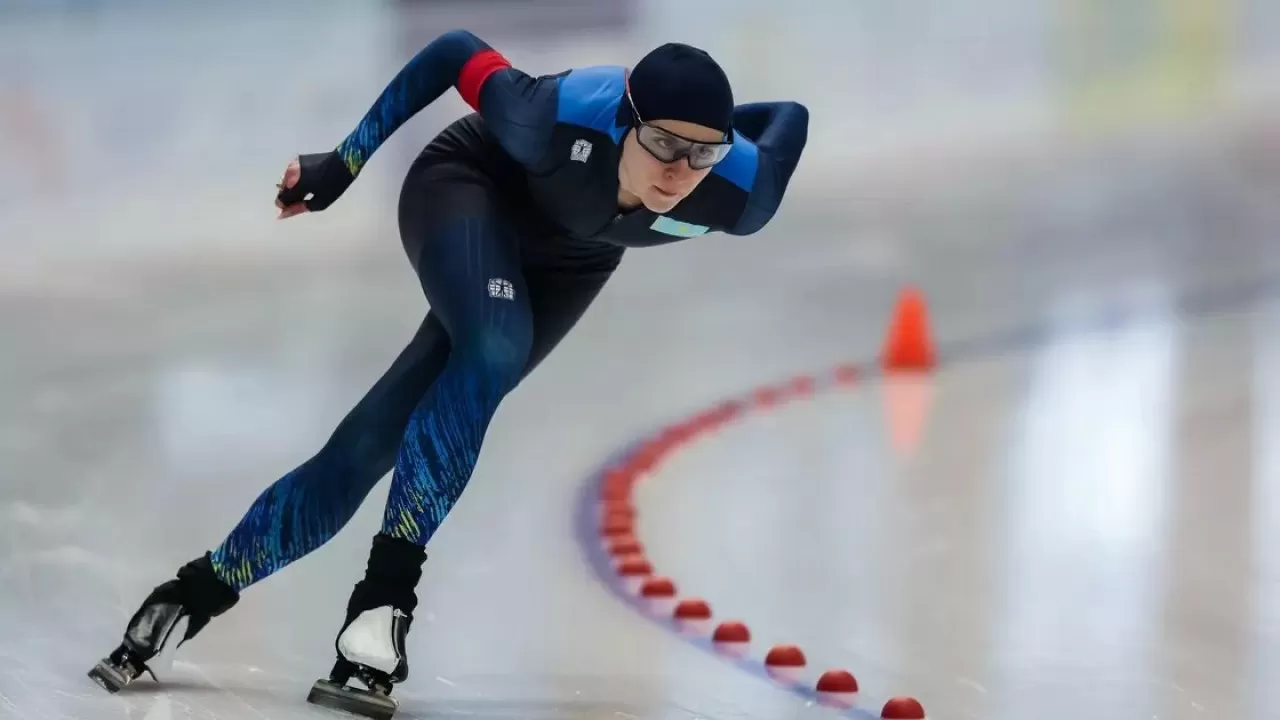 Этап Кубка мира по конькобежному спорту: Казахстан завоевал 13 медалей 