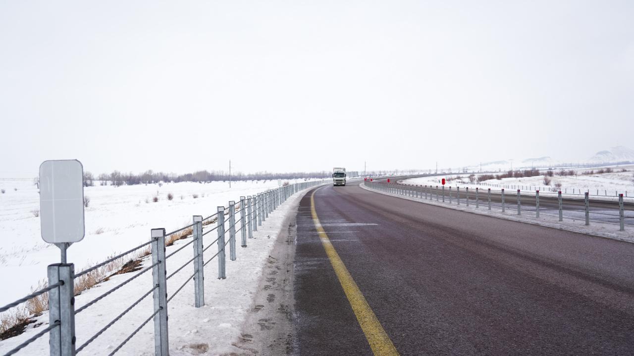 Еліміздегі тасжолдарда тростық қоршаулар сынақтан өткізіліп жатыр